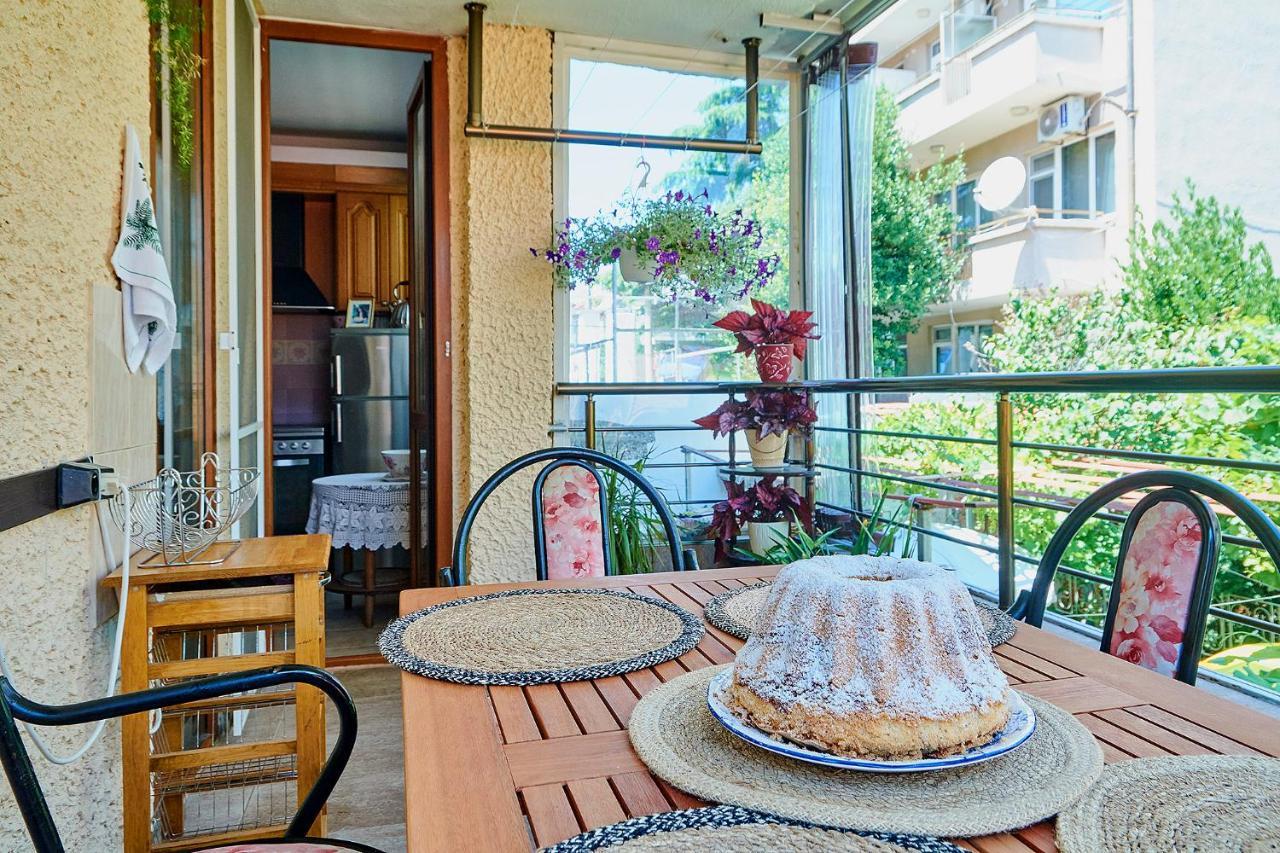 Apartment Dora Pomorie Luaran gambar