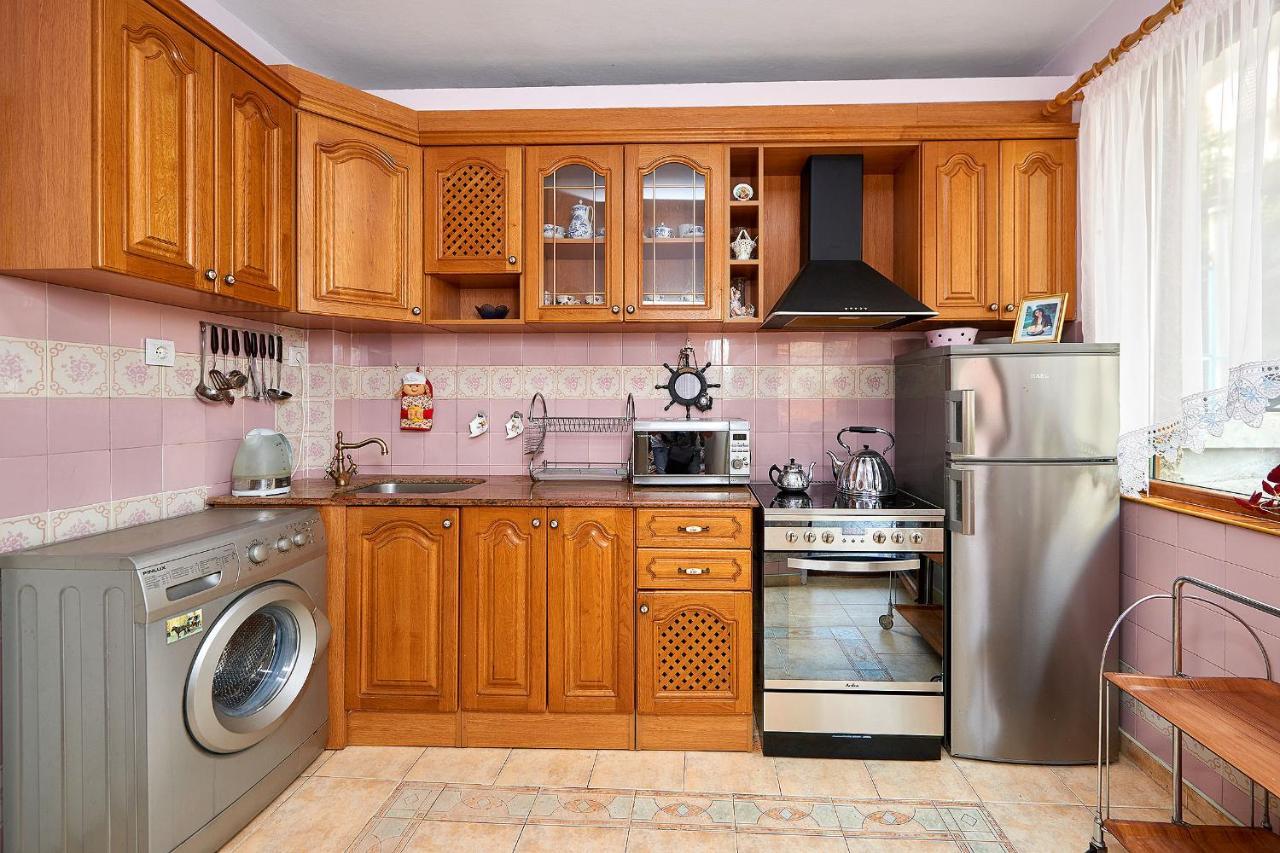 Apartment Dora Pomorie Luaran gambar